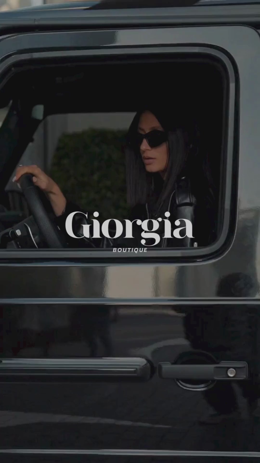 Carica il video: 